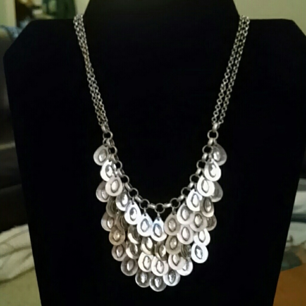 Premier Designs Crystal Falls Necklace